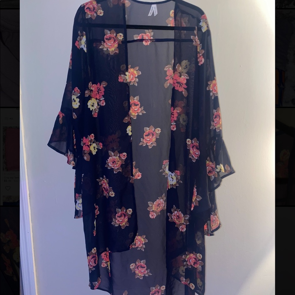 Live 4 Truth Kimono